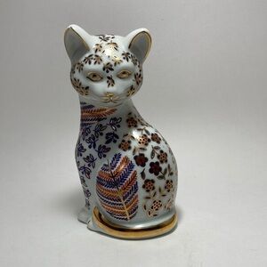 Vintage Cat Figurine Japanese Imari Neko Floral Hand painted Porcelain Decor